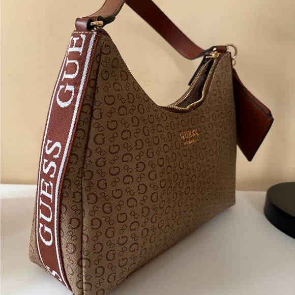 Guess Los Angeles Tan Shoulder Bag - Picture 2 of 2